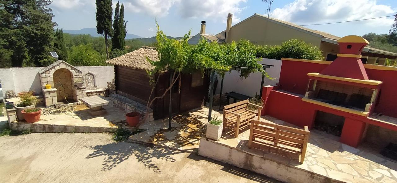 Maison d'hôtes House In The Country à Vátos Extérieur photo